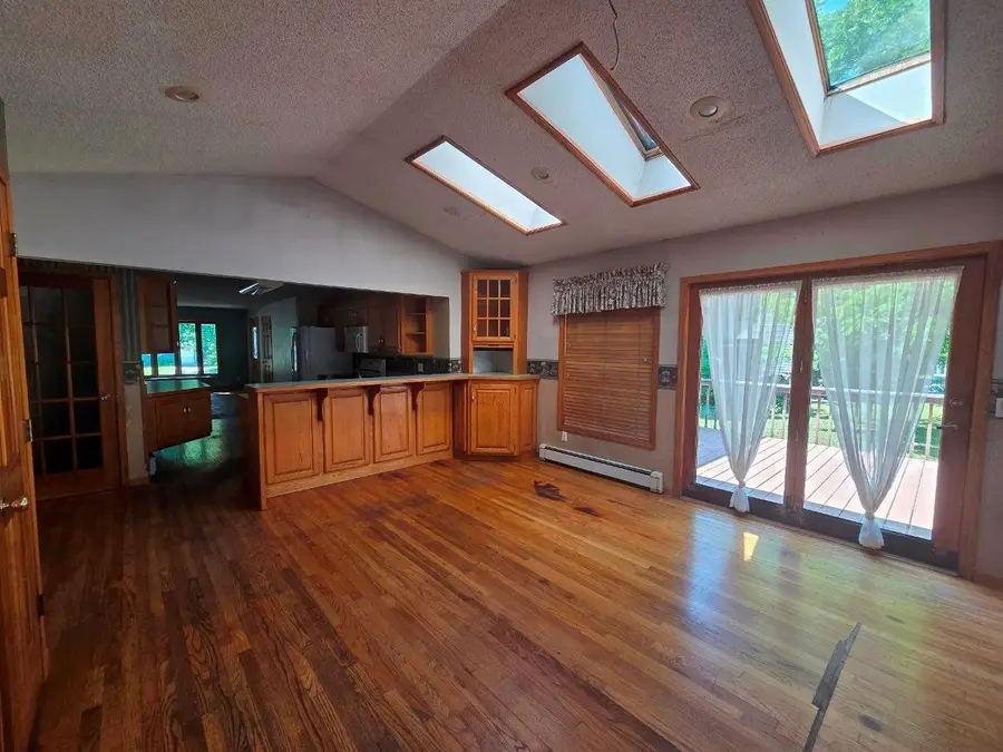 645 W 3rd Street, Rush City, MN 55069 - #2