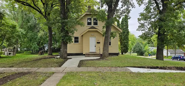 329 W Birch Avenue, Fergus Falls, MN 56537