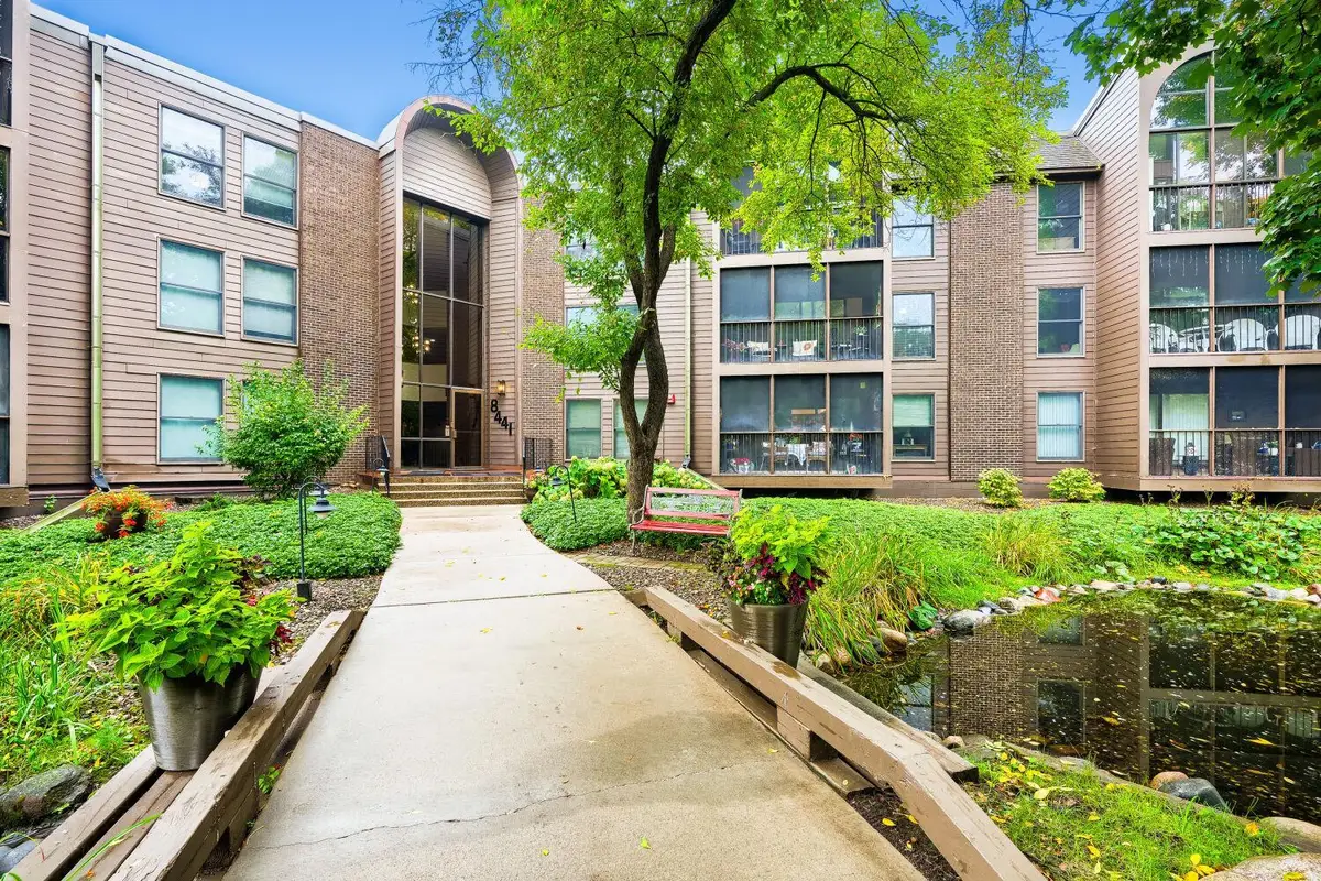 8441 Irwin Road #106, Bloomington, MN 55437 - #1