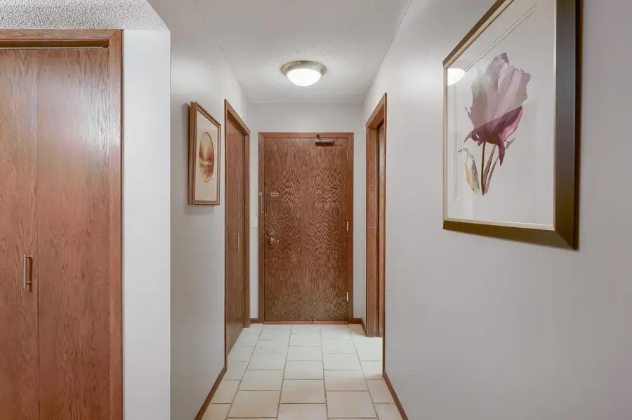 8441 Irwin Road #106, Bloomington, MN 55437 - #3