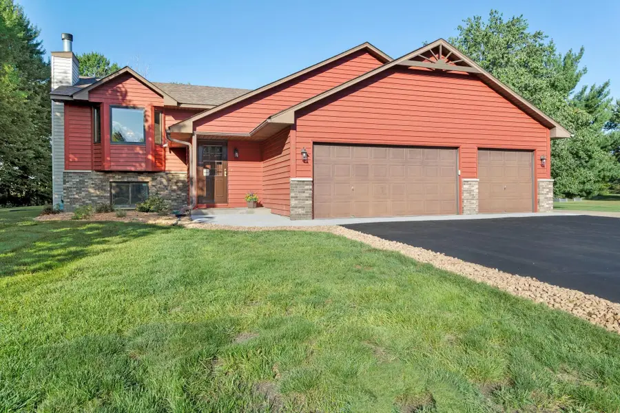 16110 Davenport Street Ne, Ham Lake, MN 55304 - #2