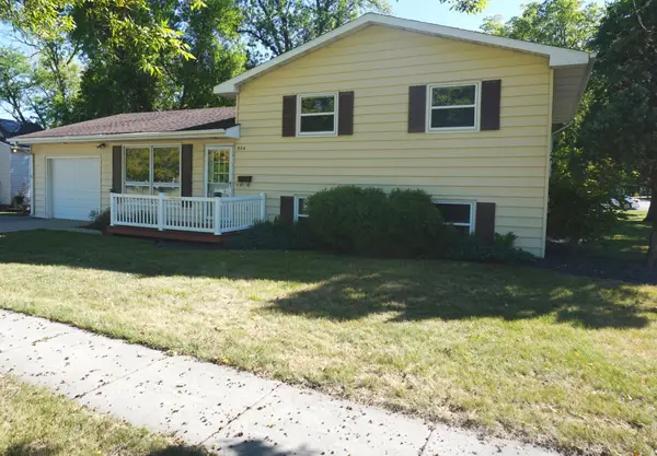 504 11th Street N, Breckenridge, MN 56520