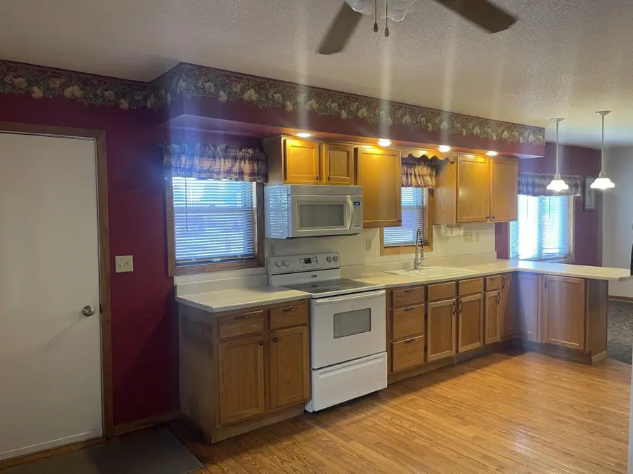273 E Morgan Street, Tracy, MN 56175 - #2
