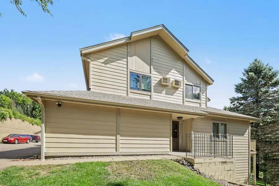 1581 Wheelock Lane #206, Saint Paul, MN 55117 - #2