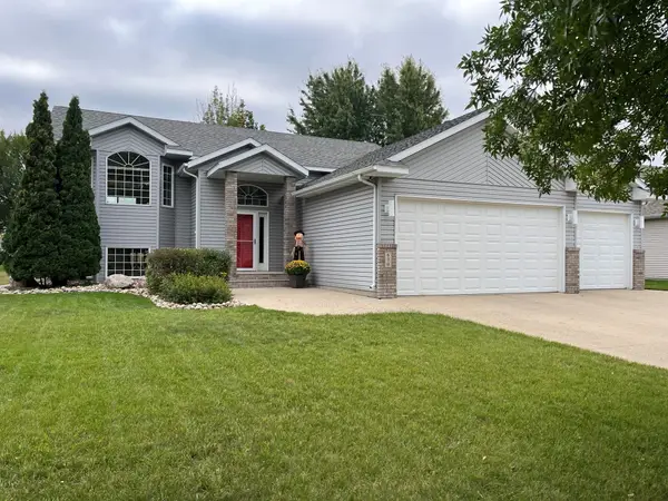 630 Wyndemere Drive, West Fargo, ND 58078