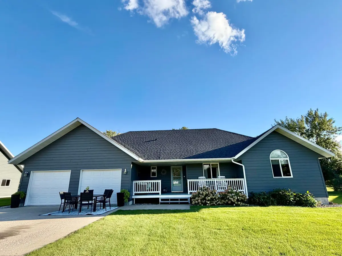1012 6th Street Se, Roseau, MN 56751 - #1