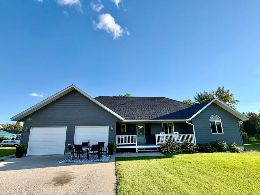 1012 6th Street Se, Roseau, MN 56751 - #2
