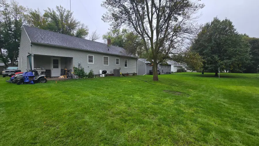 233 N 1st Avenue E, Truman, MN 56088 - #2