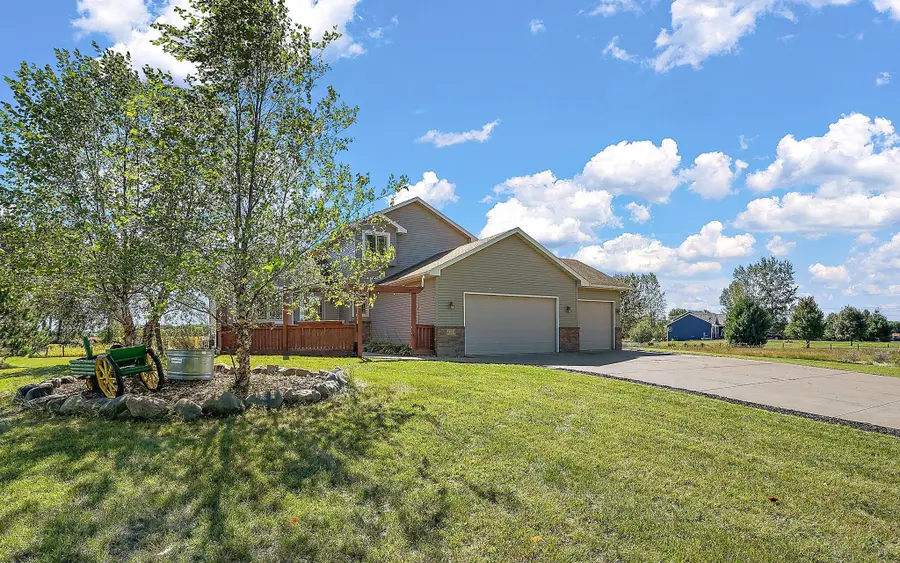 9114 190th Avenue Nw, Nowthen, MN 55330 - #3