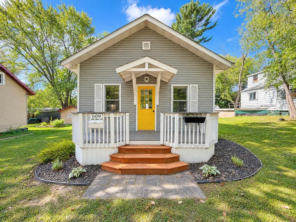609 NE 5th Avenue, Grand Rapids, MN 55744 - #1
