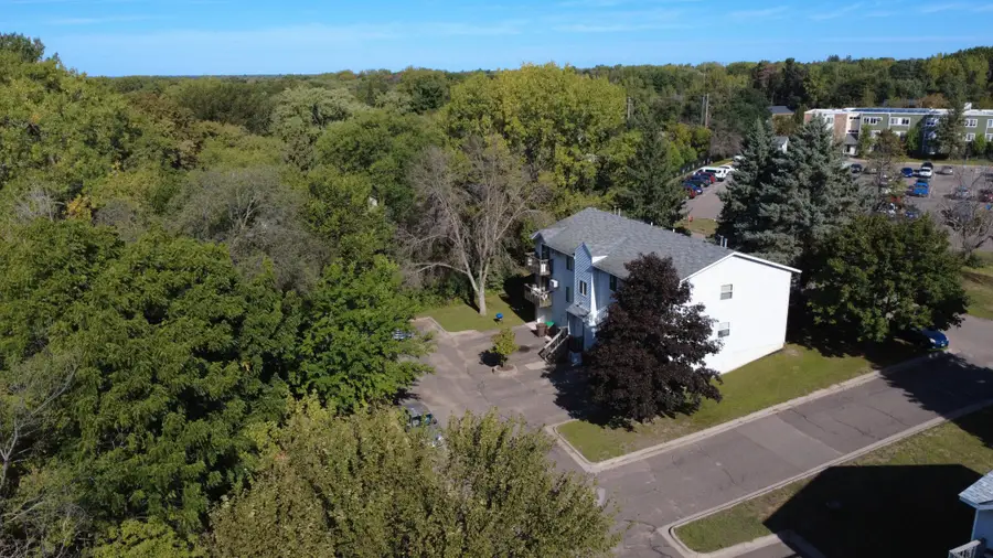 220 Hallam Avenue S, Mahtomedi, MN 55115 - #3