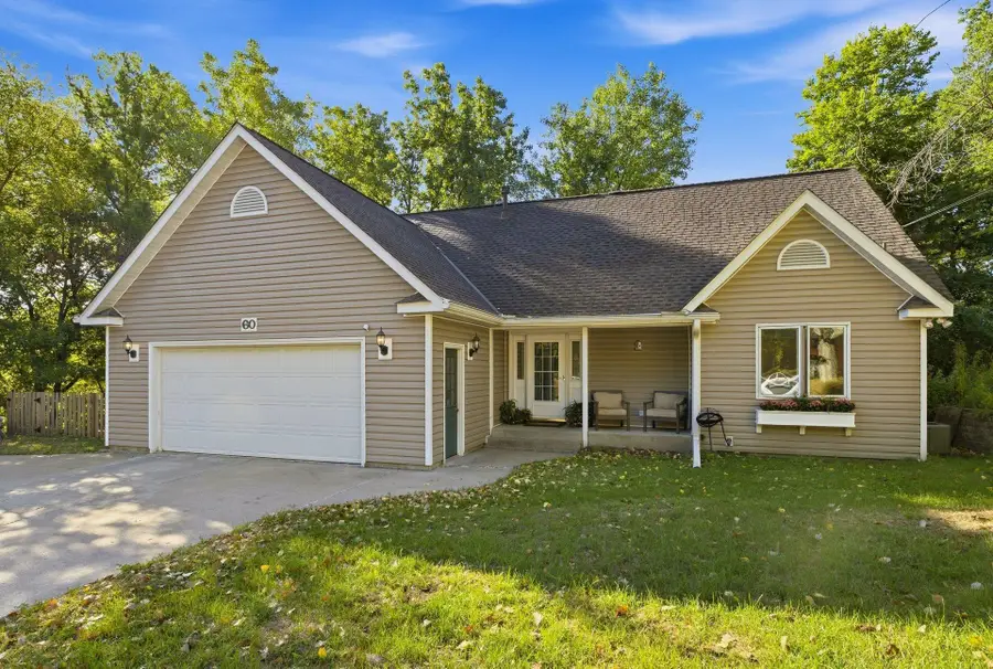 60 Imperial Drive E, West Saint Paul, MN 55118 - #2