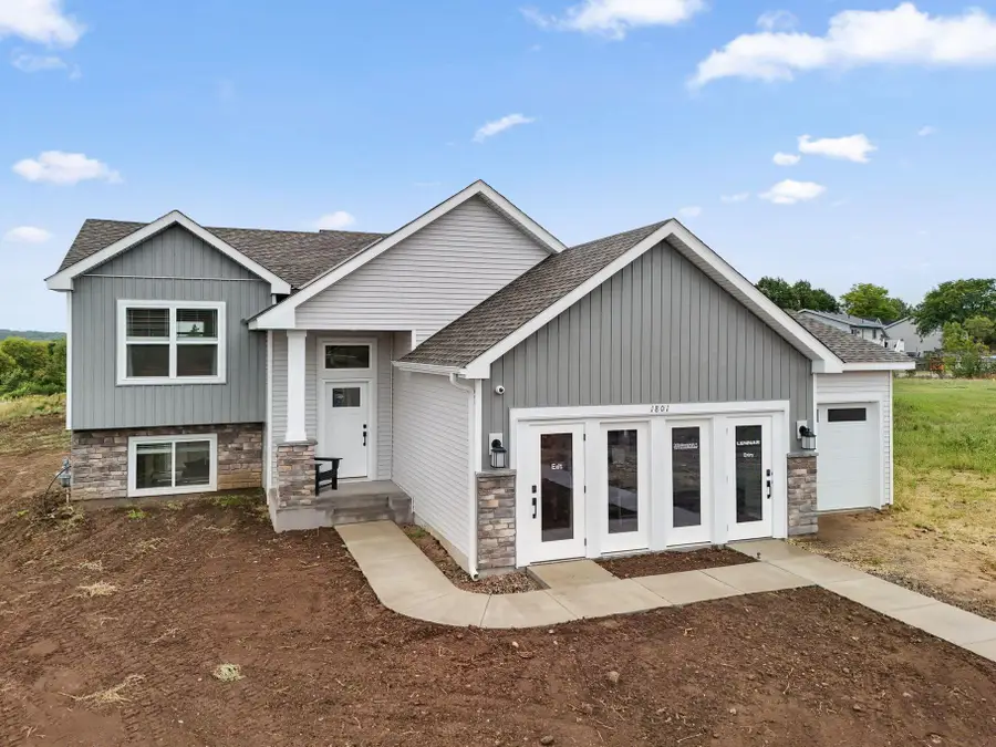 1801 Lincoln Avenue, Saint Paul Park, MN 55071 - #2