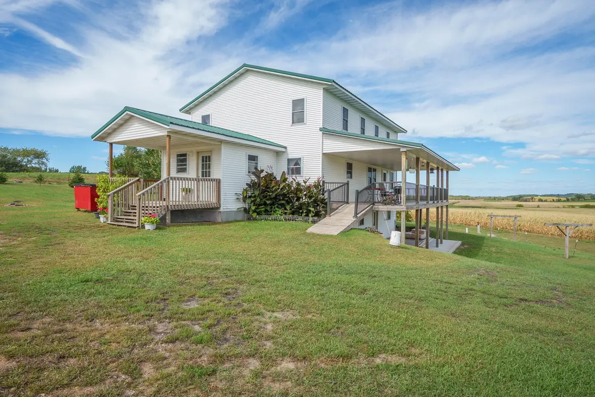W2550 County Road R, Durand, WI 54736 - #1
