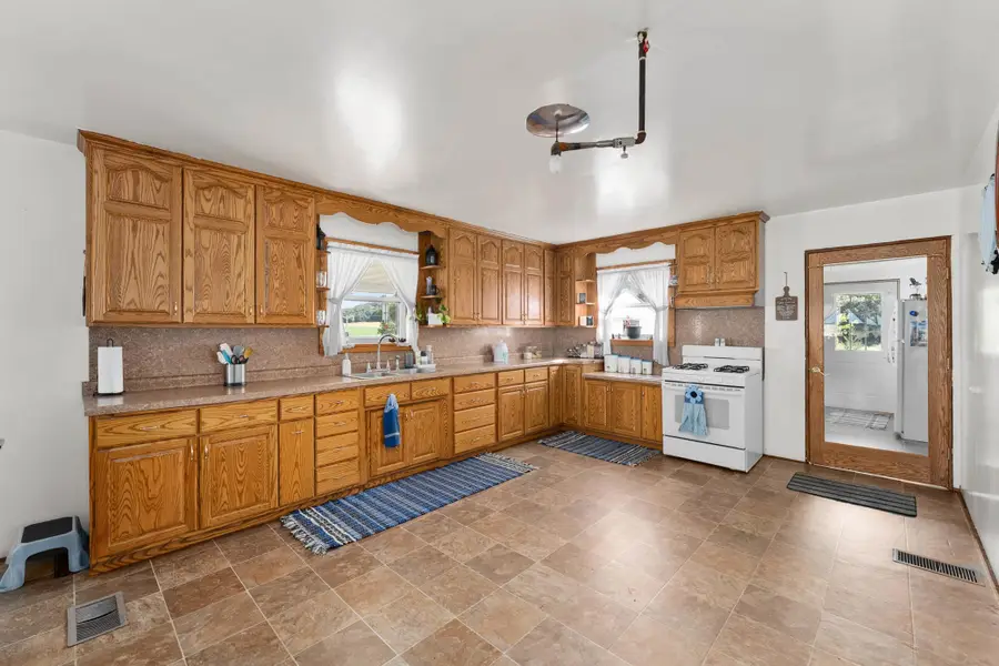 W2550 County Road R, Durand, WI 54736 - #3