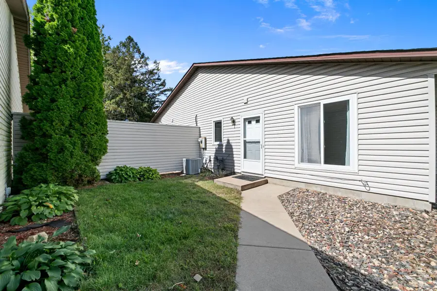 7390 Jensen Avenue S, Cottage Grove, MN 55016 - #2
