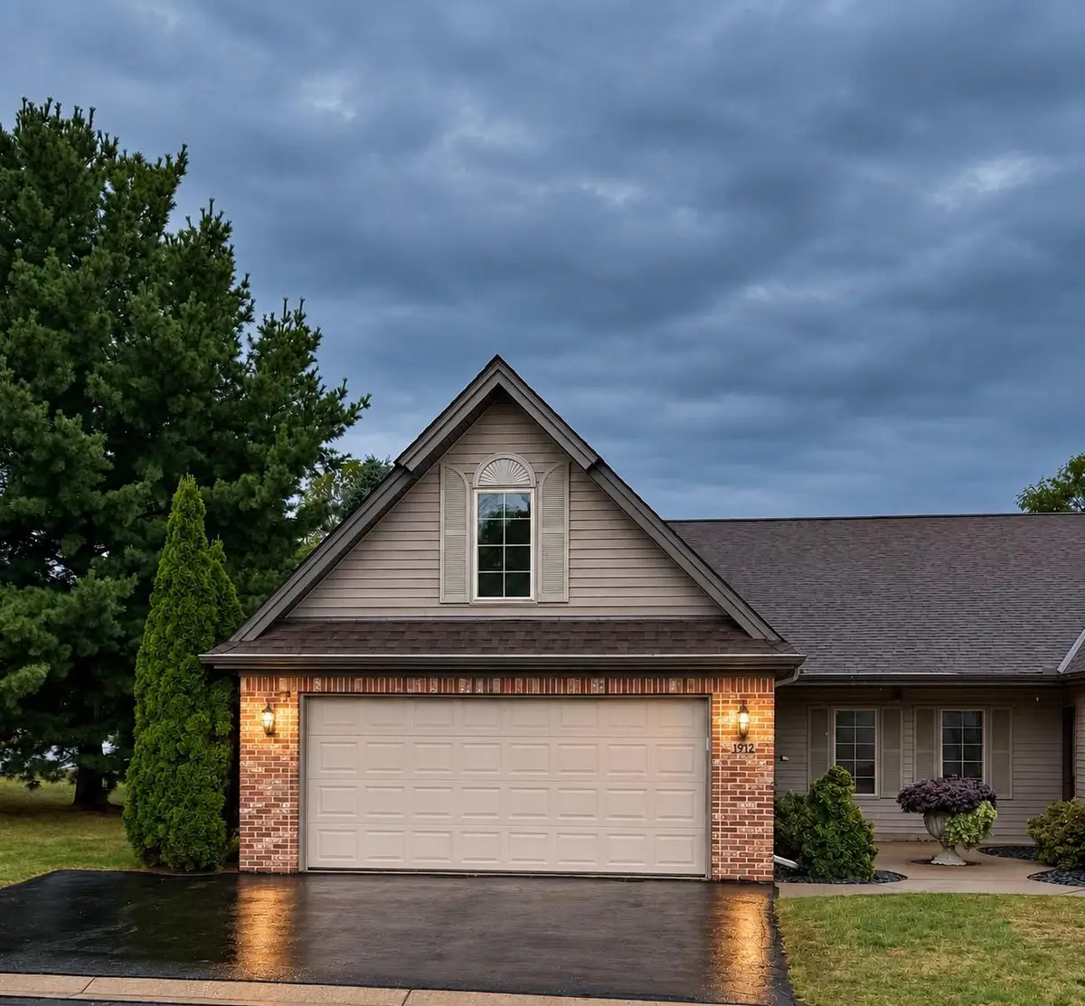 1913 Stone Creek, Hudson, WI 54016 - #1