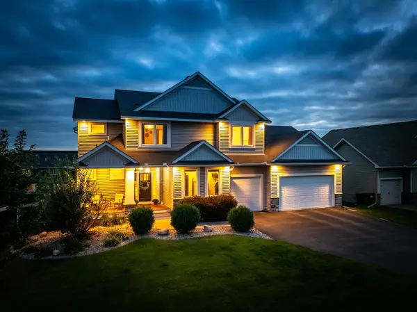 20083 Harness Avenue, Lakeville, MN 55044