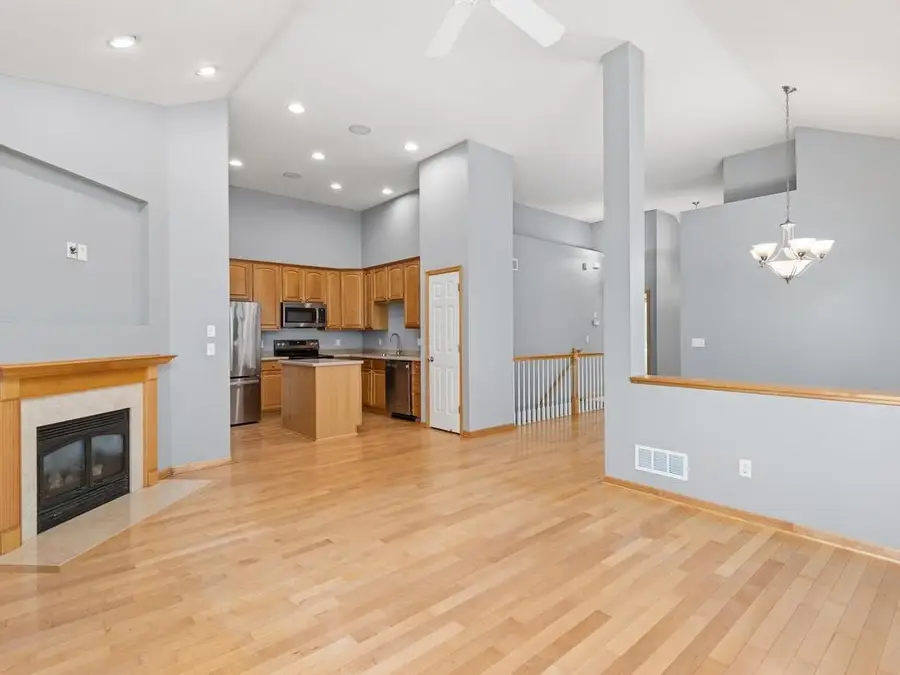 4871 Woodland Avenue, Shakopee, MN 55379 - #3
