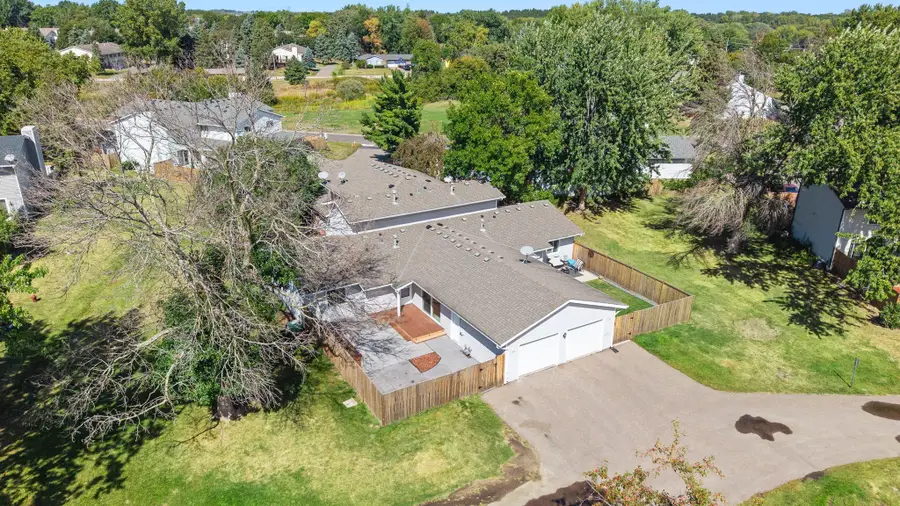 7782 Dunmore Road, Woodbury, MN 55125 - #2