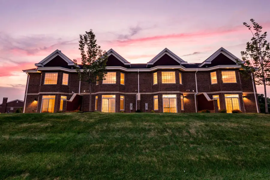 10814 Falling Water Lane #B, Woodbury, MN 55129 - #3
