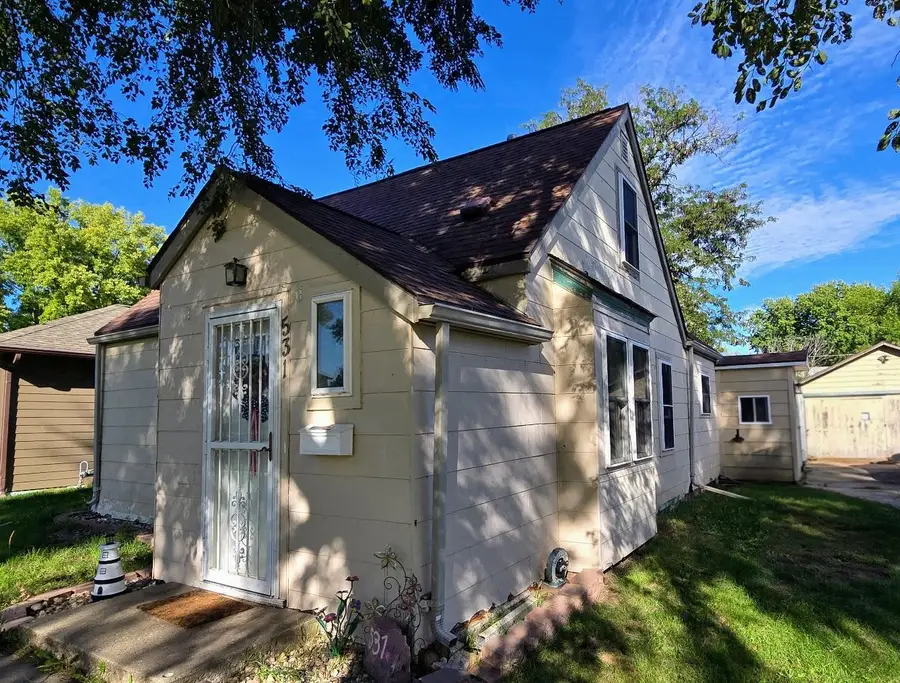 531 6th Avenue Sw, Pipestone, MN 56164 - #2