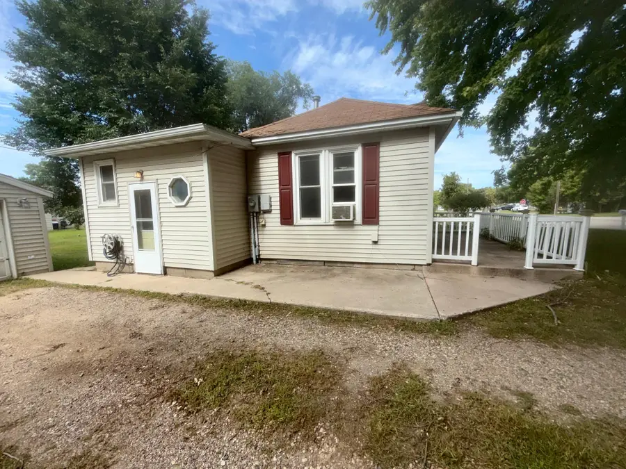 1218 7 1/2 Street Sw, Willmar, MN 56201 - #3