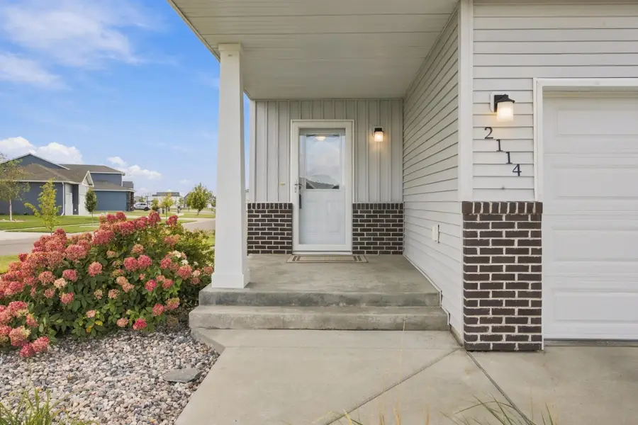 2114 65th Avenue S, Fargo, ND 58104 - #3