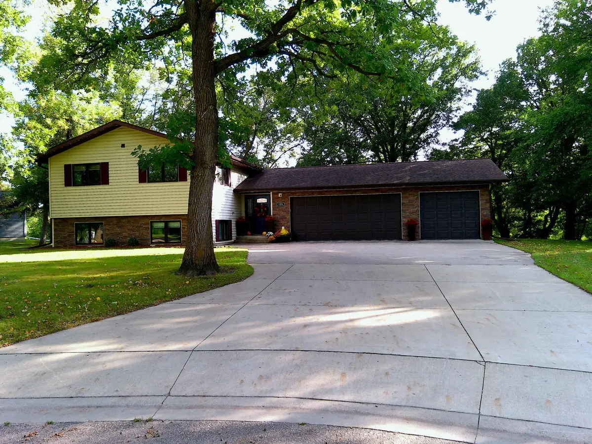128 Eastwood Drive, Thief River Falls, MN 56701 - #1