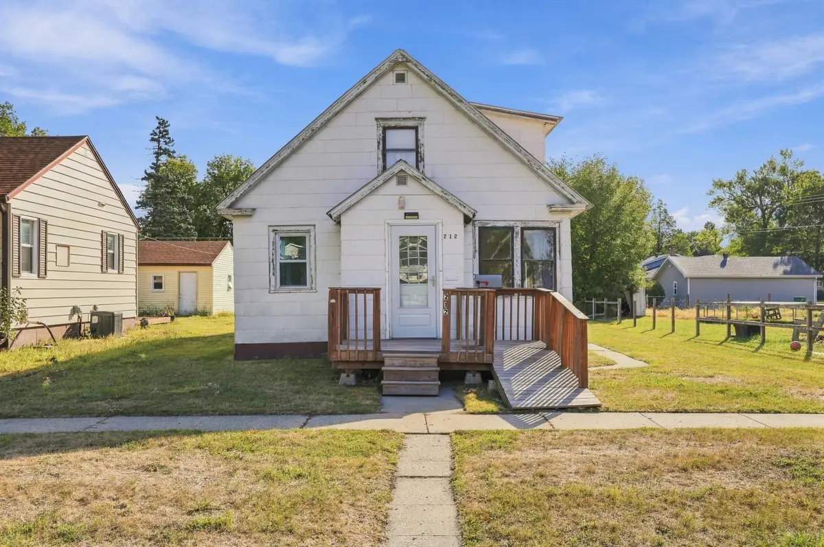 212 10th Street N, Breckenridge, MN 56520 - #1