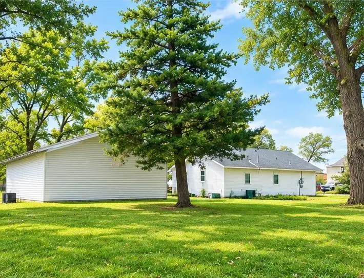 327 11th Street S, Sauk Rapids, MN 56379 - #3