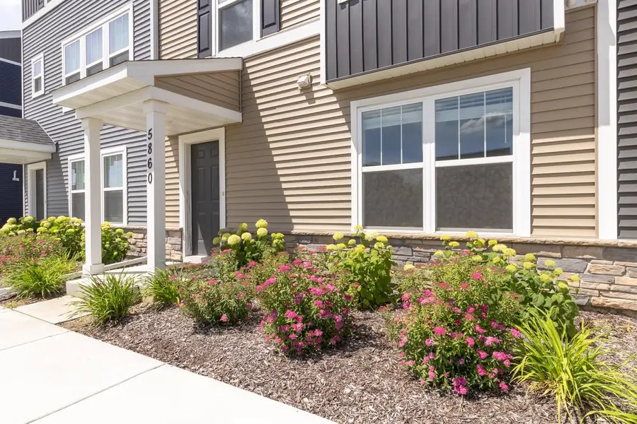 5860 156th Street W, Apple Valley, MN 55124 - #2