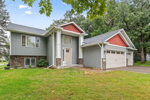 21215 Old Lake George Boulevard Nw, Oak Grove, MN 55303