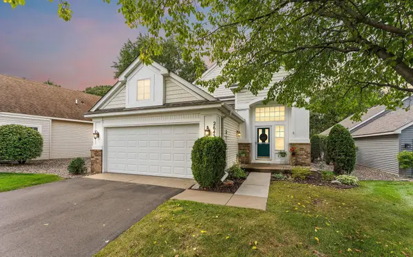 2643 Oak Ridge Trail, Woodbury, MN 55125