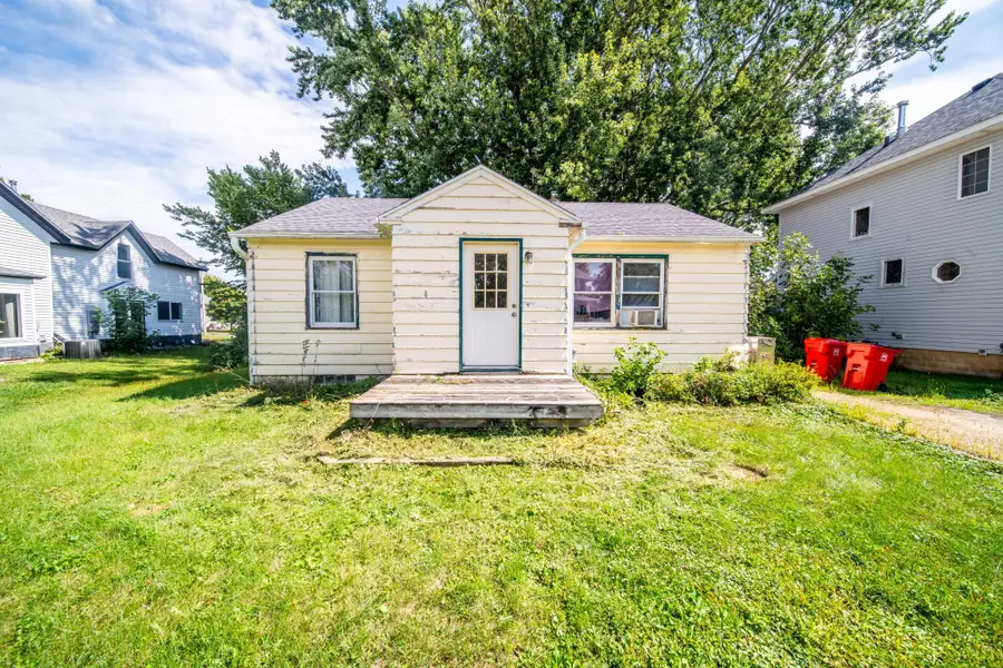 206 3rd Ave Nw, Kasson, MN 55944 - #3