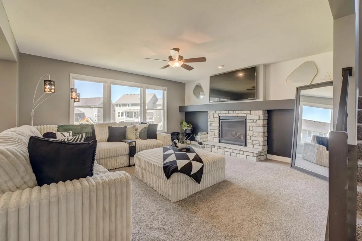 5204 Porchlight Bay, Woodbury, MN 55129 - #1