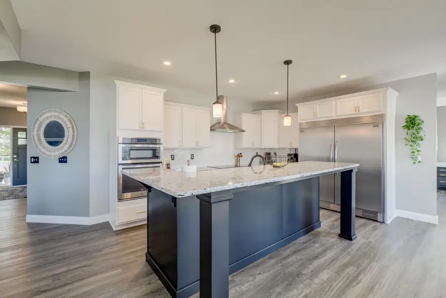 5204 Porchlight Bay, Woodbury, MN 55129 - #2
