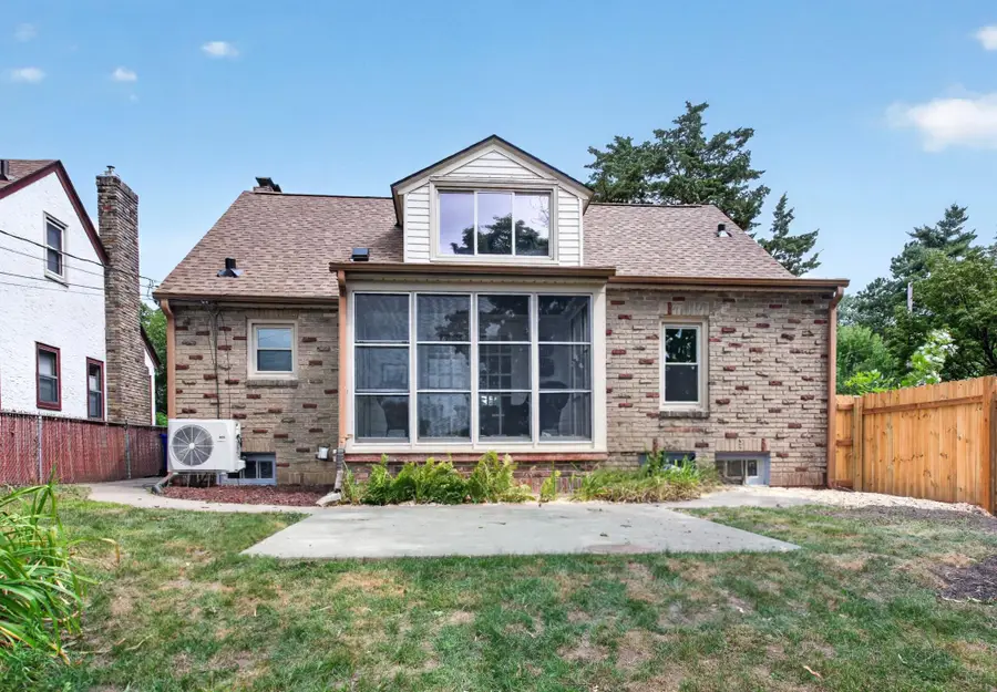 1100 Montana Avenue W, Saint Paul, MN 55108 - #2