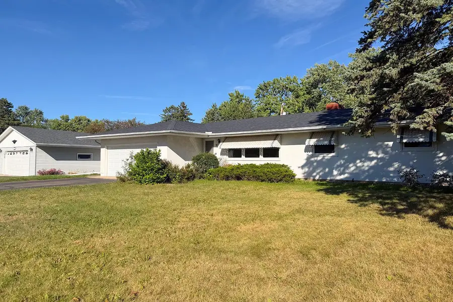 2856 Virginia Avenue, Roseville, MN 55113 - #3