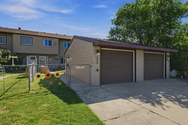 233 19th Street E, West Fargo, ND 58078