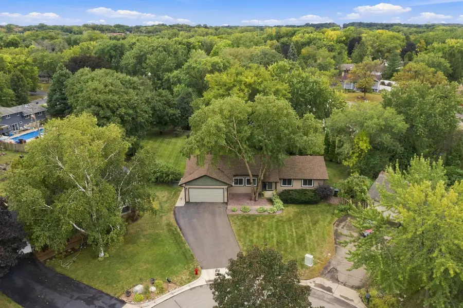 11315 W River Hills Drive, Burnsville, MN 55337 - #2