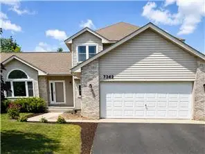 7362 51st Street N, Oakdale, MN 55128