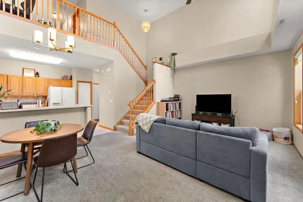 1610 Woodlynn Avenue #3, Maplewood, MN 55109