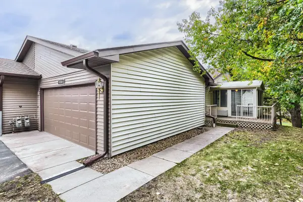 13358 Hughes Court, Apple Valley, MN 55124