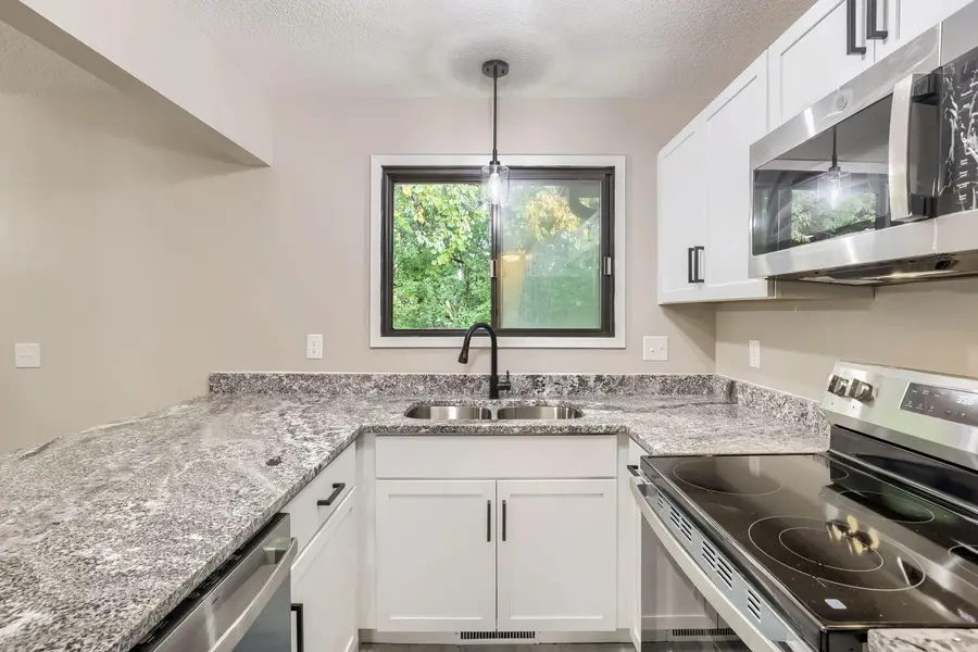 13358 Hughes Court, Apple Valley, MN 55124 - #3
