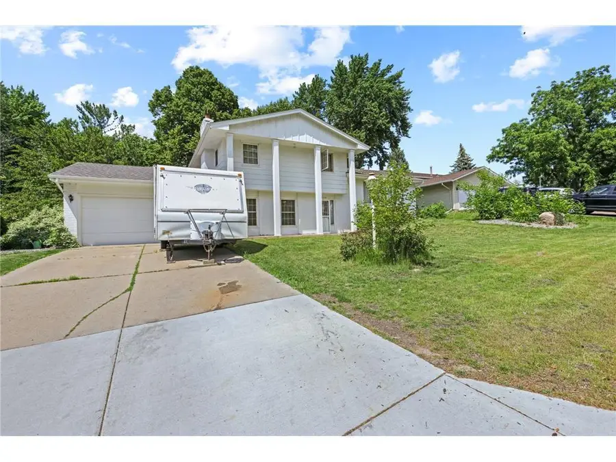 7908 37th Avenue N, New Hope, MN 55427 - #2