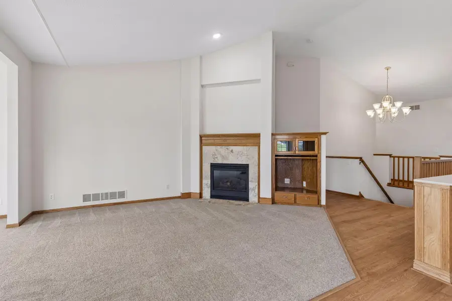 492 Holly Lane N, Oakdale, MN 55128 - #3