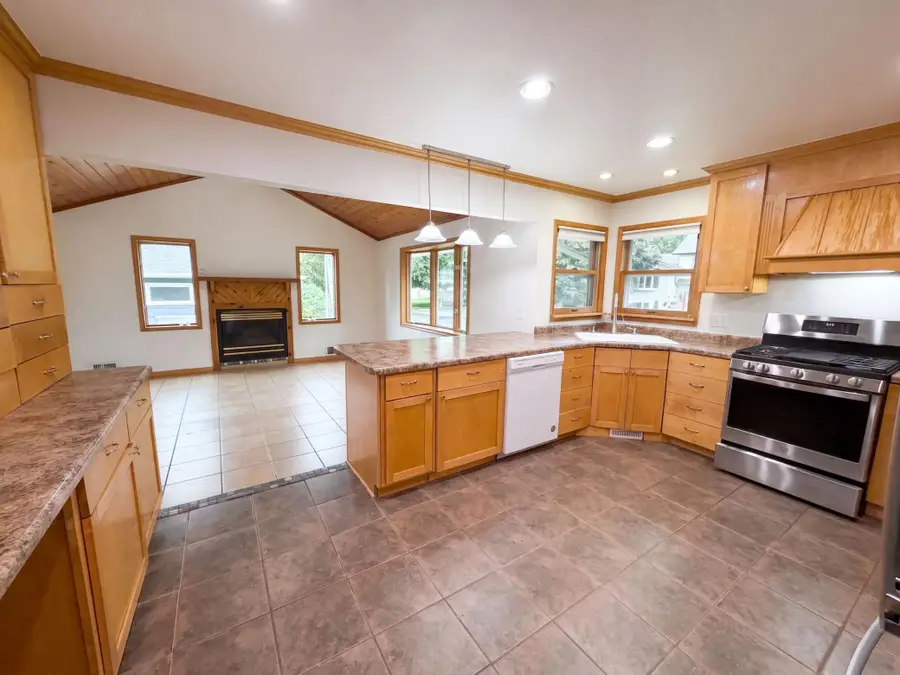 6280 6th Street Ne, Fridley, MN 55432 - #2