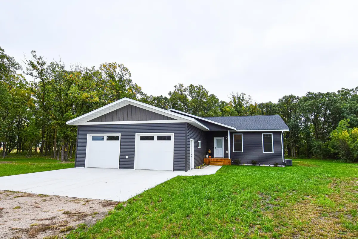 4331 State Hwy 11, Karlstad, MN 56732 - #1
