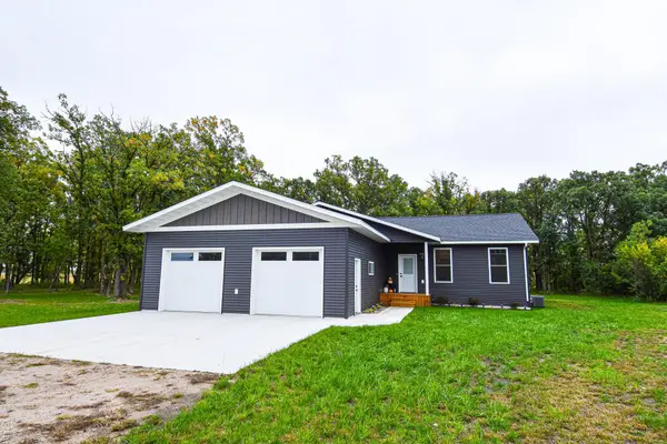 4331 State Hwy 11, Karlstad, MN 56732